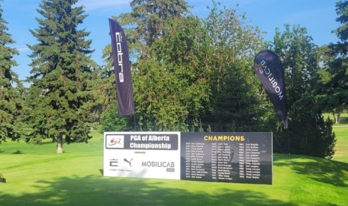 Locke Shoots 66 To Lead PGA of Alberta Championship